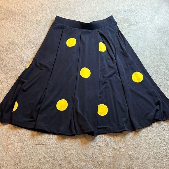 LulaRoe Navy with Yellow Polka Dots Full Pleated Skirt - Size XS - Picture 1 of 8